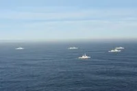 Passex entre le Vendémiaire, des bâtiments australiens et japonais
