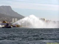 L'Estérel essaie son canon Ã  eau