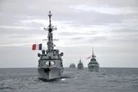 La frégate Montcalm à la tête des navires participant à Dynamic Manta