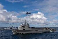 Le TCD chilien Sargento Aldea et une frégate de la marine nationale