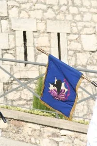 Le fanion de l'Améthyste