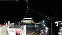 Mise à l’eau de nuit du done sous-marin A18-D