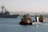 Le sous-marin Chilien Simpson entre dans le port de Point Loma