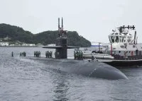 Le sous-marin américain USS Olympia arrive à la base navale de Yokosuka  (Japon)