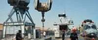 Un Caïman Marine transféré de la frégate Chevalier Paul sur la frégate Languedoc