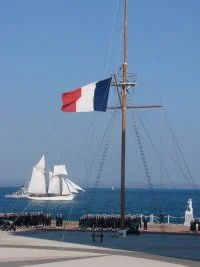 Le mÃ¢t de pavillon de l'Ecole Navale