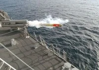 Torpille légère de défense anti-soumarine Mk-46 tirée depuis un bâtiment de surface