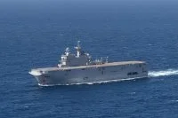 Le porte-hélicoptères Mistral