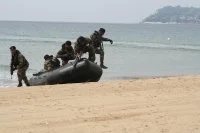 Des collégiens à la rencontre des fusiliers marins de Toulon