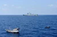 Le Tonnerre participe à la lutte contre la piraterie en océan Indien