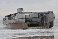 L'EDAR arrive sur la plage de débarquement