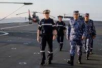 Le chef d’état-major de la marine égyptienne embarque à bord du BPC Dixmude