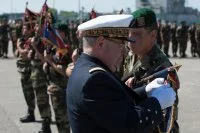 Remise de décorations pour les unités de commandos marine