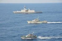 La frégate Surcouf s'entraîne avec la marine libanaise