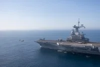 Un chasseur Rafale Marine décolle du Charles de Gaulle