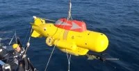 Mise à l'eau du poisson auto-propulsé
