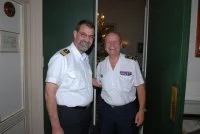 L'amiral Witthauer et l'amiral Launay le 6 août 2008 à Paris