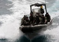 Les marins français s'approchent du Vicksburg