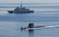La frégate Aquitaine et un sous-marin norvégien de la classe Ula