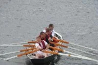 Course de bateaux à rame traditionnels Irlandais