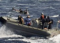 Un croiseur américain secourt 3 pêcheurs yéménites dans le golfe d’Aden