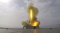 Tir de missile antiaérien « Aster 30 » depuis la frégate Forbin