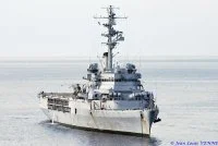 La Jeanne d’Arc au mouillage devant Toulon