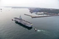 Le porte-avions Charles de Gaulle arrive à Goa (Inde)