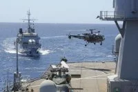 Exercice d'appontage d'une Alouette III du Vendémiaire sur l'USS Blue Ridge