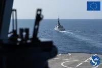 La frégate Guépratte, vue depuis le Mistral