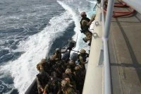 Les Forces françaises stationnées à Djibouti s’entraînent à l’assaut de vive force de la frégate Cassard