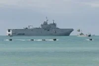 Le Dixmude durant l’exercice « Cèdre Bleu », au Liban, en mars 2012