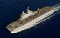 15 hélicoptères sur le pont d’envol du BPC Mistral 