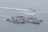 Entraînement de lutte anti-sous-marine pour la frégate La Motte-Picquet