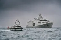 Le nouveau chasseur de mines de la Marine Oostende en baie de Douarnenez