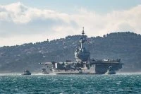 Le porte-avions Charles-de-Gaulle appareille de Toulon