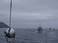 Les bâtiments-école entrent dans la baie de Scapa Flow