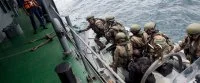 Les officiers-élèves effectuent un exercice de visite (VISITEX)
