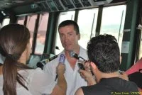 Le Charles de Gaulle sort du bassin