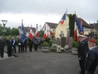 Cérémonie au cimetière de Bavilliers devant le mémorial Pluviôse