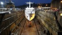 Le bâtiment hydrographique Laplace au bassin