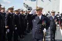 Le contre-amiral Thierry Catard à la barre de l’antenne brestoise de la Force d’Action Navale