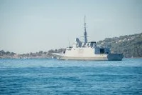 La frégate Languedoc appareille de Toulon pour un déploiement de longue durée