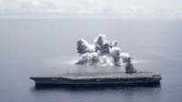 Essai de résistance aux chocs du porte-avions américain USS Gerald Ford