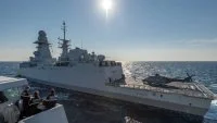La frégate La Fayette et la frégate mutli-missions (FREMM) italienne Alpino