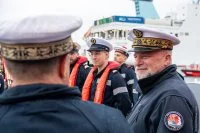 Le VAE Christophe Cluzel, commandant de la Force d’action navale (FAN), en visite chez les marins-pompiers de Marseille