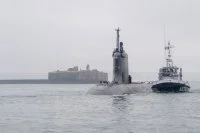 Le Suffren quitte la grande rade de Cherbourg
